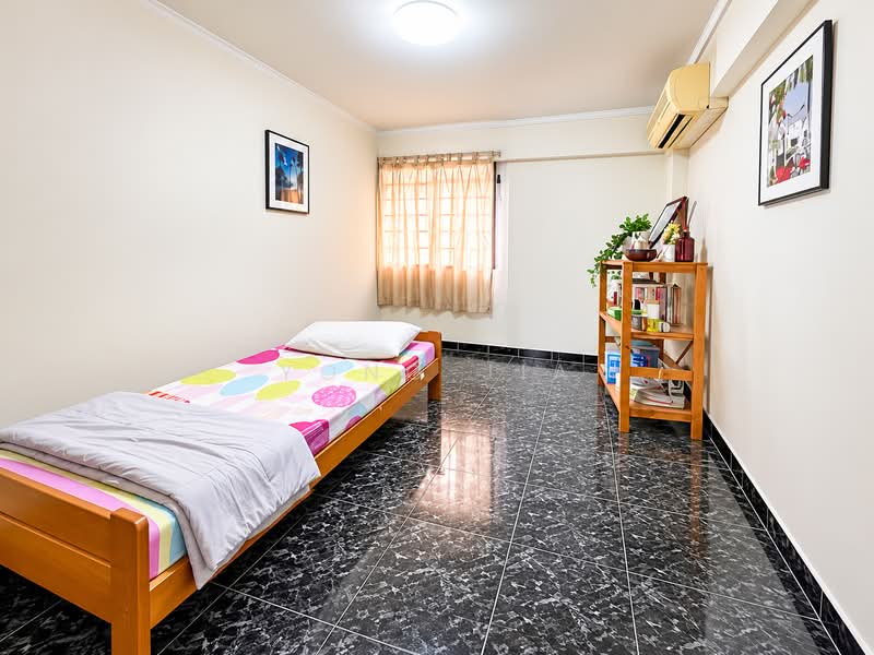 215 Petir Road, 215 Petir Road, 4 Bedrooms, 1,378 sqft, HDB Flat For Sale, by Yong Jia, 500177018 - Bedroom - PropertyGuru.com.sg