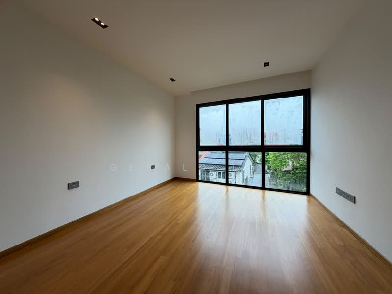 BRAND NEW LANDED WITH LIFT, FREEHOLD, MOVE IN, jalan sankam, jalan kerayong, jalan machang, jalan basong, 5 Bedrooms, 4,834 sqft, Terraced House For Sale, by Gerald Lee, 500177025 - Interior - PropertyGuru.com.sg