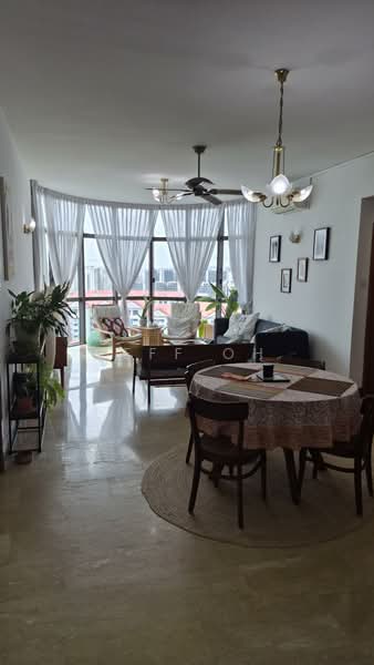 Parc Oasis, 39 Jurong East Avenue 1, 2 Bedrooms, 1,076 sqft, Condominium For Rent, by Jeff Oh, 500177026 - Living Room - PropertyGuru.com.sg