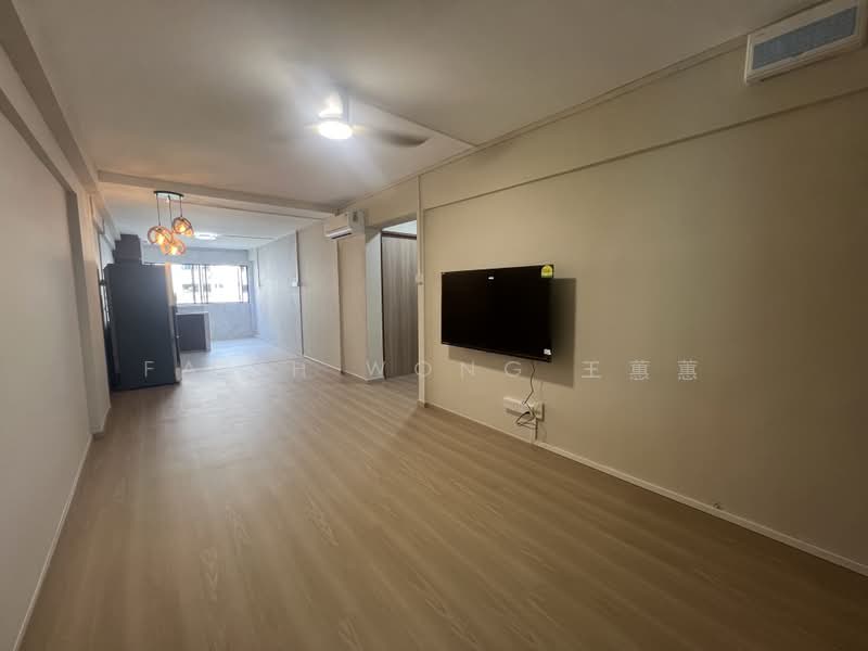 706 Clementi West Street 2, 706 Clementi West Street 2, Room Rental, 130 sqft, HDB Flat For Rent, by Faith Wong 王蕙蕙, 500177027 - Living Room - PropertyGuru.com.sg