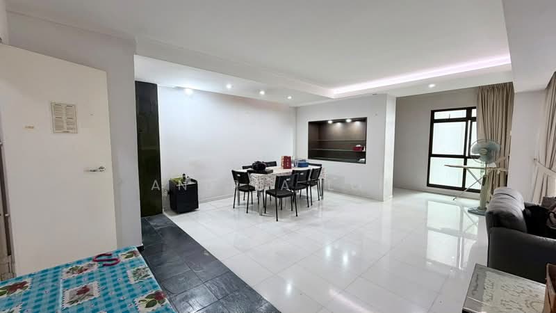 122C Sengkang East Way, 122C Sengkang East Way, 3 Bedrooms, 1,388 sqft, HDB Flat For Rent, by Andrea Loh, 500177046 - Living Room - PropertyGuru.com.sg