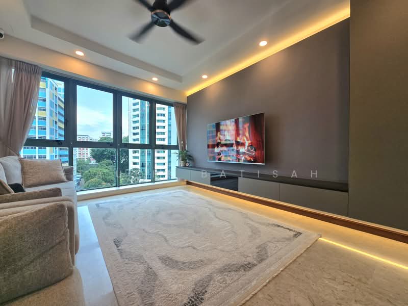 Palm Gardens, 2A Hong San Walk, 2 Bedrooms, 958 sqft, Condominium For Sale, by Taufik Batisah, 500177049 - Living Room - PropertyGuru.com.sg