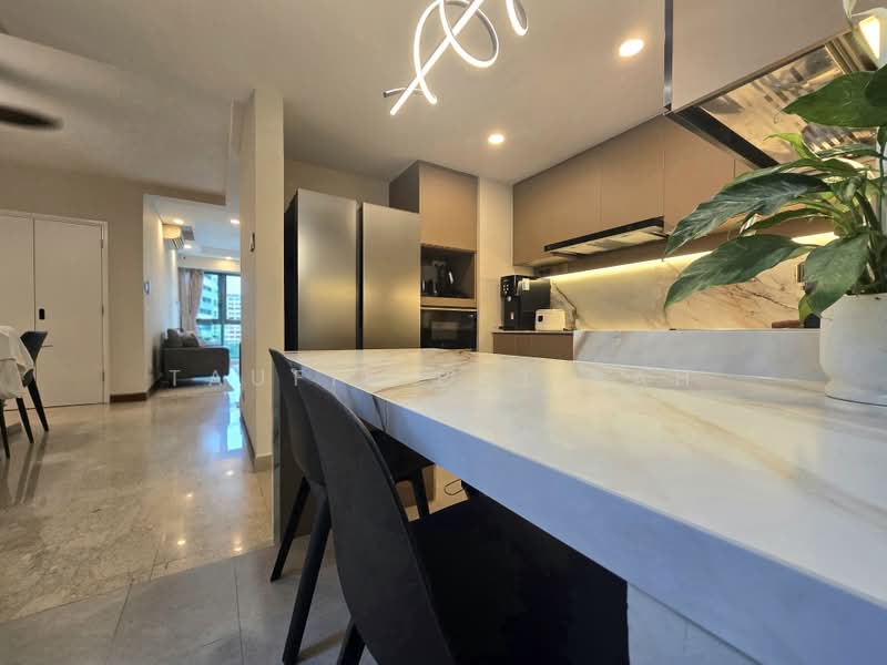 Palm Gardens, 2A Hong San Walk, 2 Bedrooms, 958 sqft, Condominium For Sale, by Taufik Batisah, 500177049 - Kitchen - PropertyGuru.com.sg