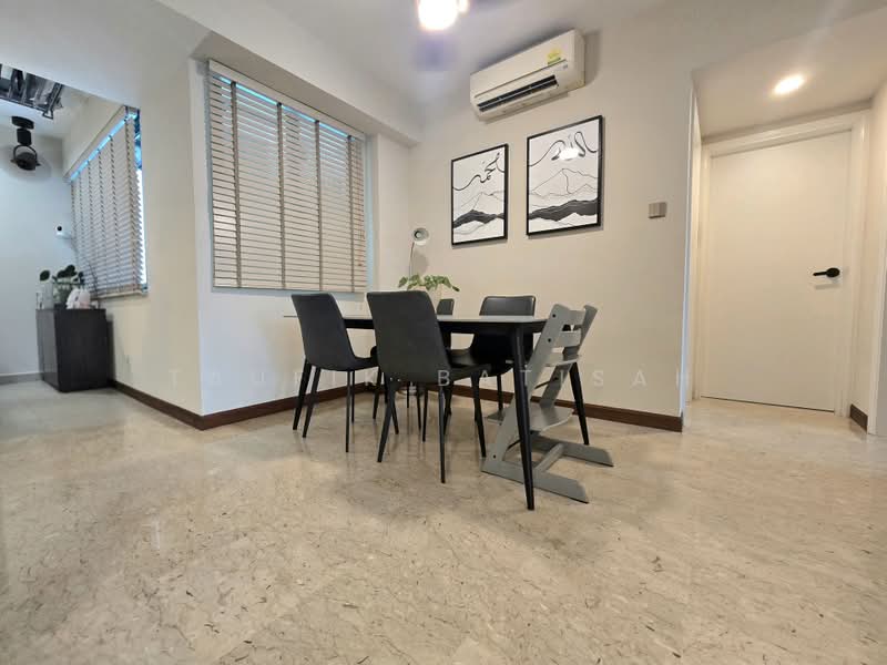 Palm Gardens, 2A Hong San Walk, 2 Bedrooms, 958 sqft, Condominium For Sale, by Taufik Batisah, 500177049 - Dining Room - PropertyGuru.com.sg