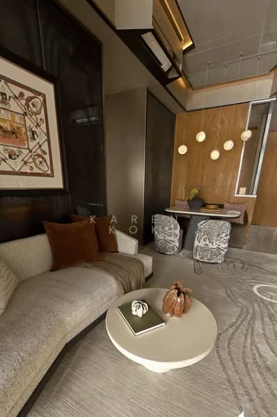 UPPERHOUSE at Orchard Boulevard, 22 Orchard Boulevard, 2 Bedrooms, 700 sqft, Condominium For Sale, by Karen Kok, 500177054 - Living Room - PropertyGuru.com.sg