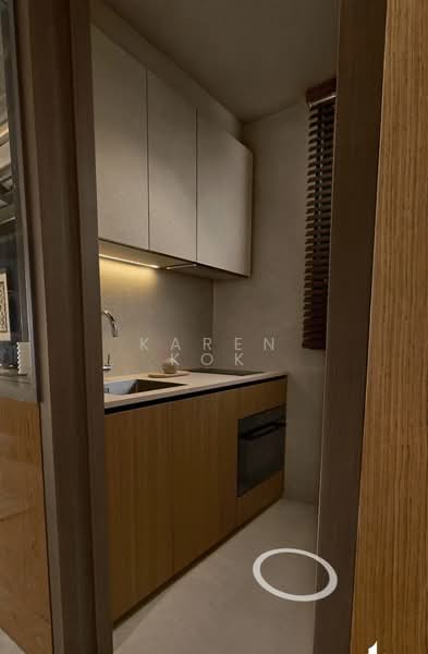UPPERHOUSE at Orchard Boulevard, 22 Orchard Boulevard, 2 Bedrooms, 700 sqft, Condominium For Sale, by Karen Kok, 500177054 - Kitchen - PropertyGuru.com.sg