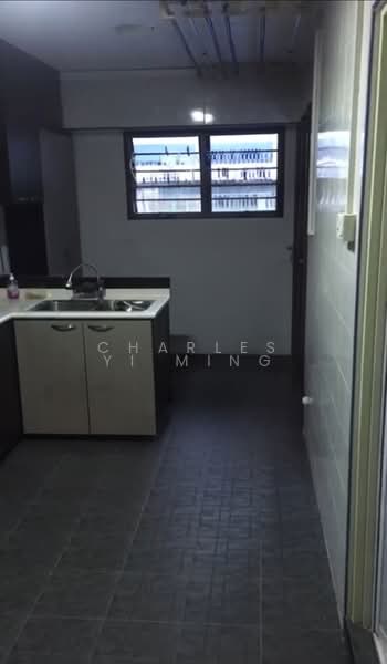 3 MINS FROM PIONEER MRT CHEAP HDB RENTAL, , 2 Bedrooms, 1,000 sqft, HDB Flat For Rent, by Charles Yi Ming, 500177061 - Kitchen - PropertyGuru.com.sg