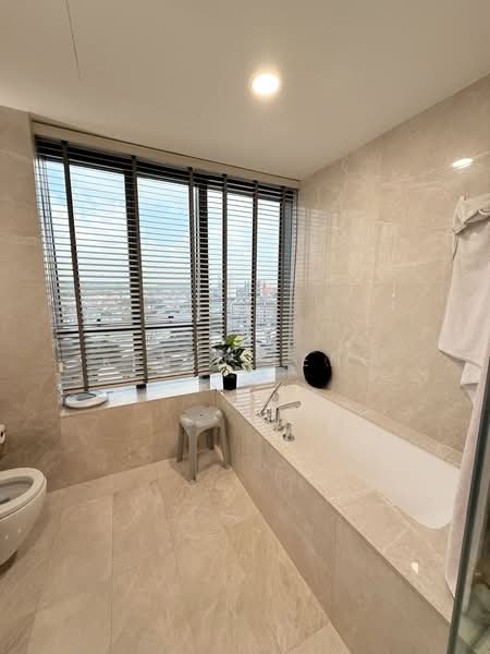 JadeScape, 314 Shunfu Road, 5 Bedrooms, 2,099 sqft, Condominium For Rent, by Kevin Feng, 500177063 - Bathroom - PropertyGuru.com.sg