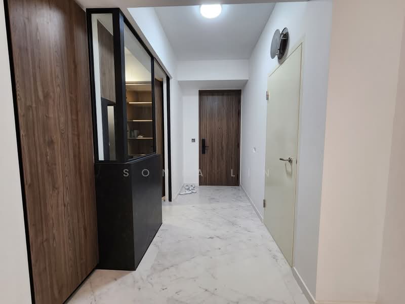 Sceneca Residence, 28 Tanah Merah Kechil Link, 3 Bedrooms, 1,044 sqft, Condominium For Rent, by Sonia Lin, 500177066 - Entrance - PropertyGuru.com.sg