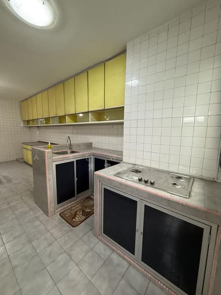 321 Ang Mo Kio Avenue 1, 321 Ang Mo Kio Avenue 1, 3 Bedrooms, 1,054 sqft, HDB Flat For Sale, by Alice Wijaya 黄雪莹, 500177072 - Kitchen - PropertyGuru.com.sg