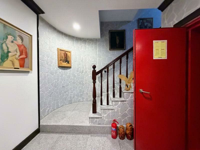 Rare plot of 14,345 Sqft with 28M frontage at Chestnut - 14,345平方英尺超大地契, , 6 Bedrooms, 8,500 sqft, Detached House For Sale, by Alfred Wu, 500177074 - Entrance - PropertyGuru.com.sg