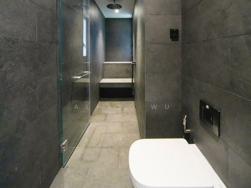 Brand New Luxury Detached Home | 1km Henry Park Primary | Lift, 20m Pool & Basement, , 8 Bedrooms, 10,300 sqft, Detached House For Sale, by Alfred Wu, 500177081 - Bathroom - PropertyGuru.com.sg
