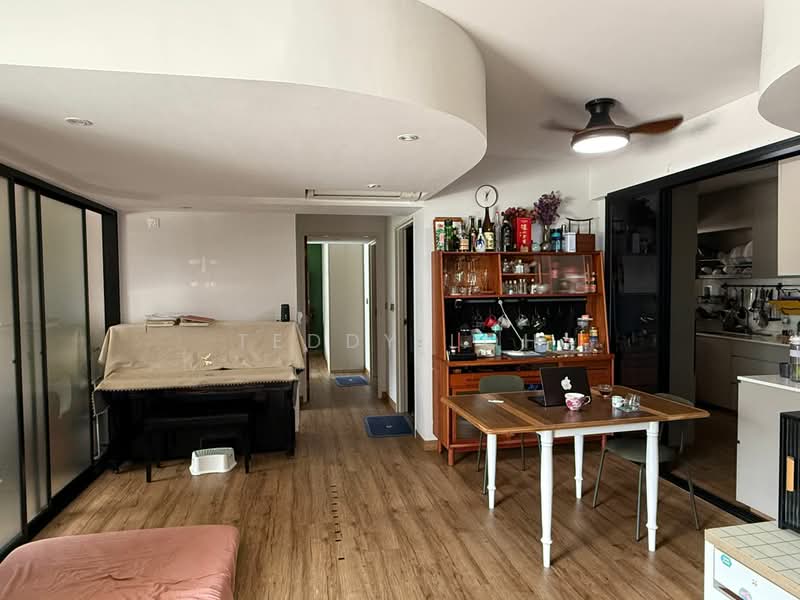 571B Woodlands Avenue 1, 571B Woodlands Avenue 1, 3 Bedrooms, 990 sqft, HDB Flat For Sale, by Teddy Loh, 500177086 - Living Room - PropertyGuru.com.sg