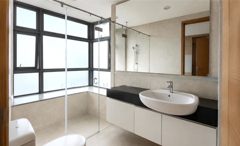 The Infiniti, 39E West Coast Park, 4 Bedrooms, 1,367 sqft, Condominium For Rent, by Jun Mak J W, 500177087 - Master Bathroom - PropertyGuru.com.sg