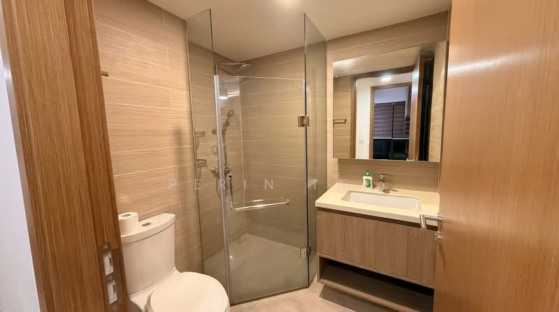 Kingsford Waterbay, 68 Upper Serangoon View, 2 Bedrooms, 678 sqft, Condominium For Rent, by Perin Tan, 500177088 - Bathroom - PropertyGuru.com.sg