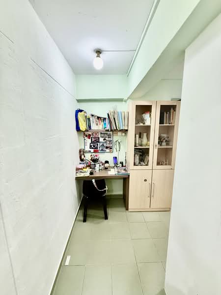 753 Yishun Street 72, 753 Yishun Street 72, 3 Bedrooms, 871 sqft, HDB Flat For Sale, by Kelvin Poh, 500177106 - Study - PropertyGuru.com.sg