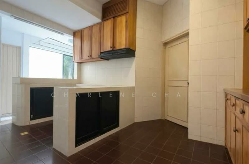 Toh Yi Court, 97 Toh Yi Drive, 4 Bedrooms, 2,034 sqft, Walk-up Apartment For Sale, by Charlene Chai, 500177110 - Kitchen - PropertyGuru.com.sg