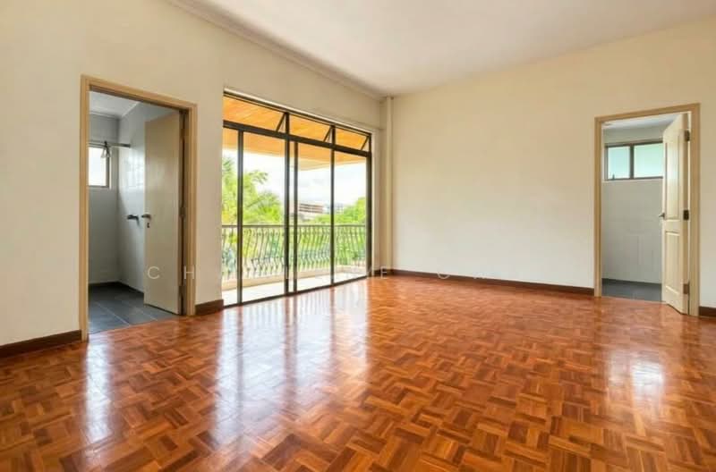 Toh Yi Court, 97 Toh Yi Drive, 4 Bedrooms, 2,034 sqft, Walk-up Apartment For Sale, by Charlene Chai, 500177110 - Living Room - PropertyGuru.com.sg