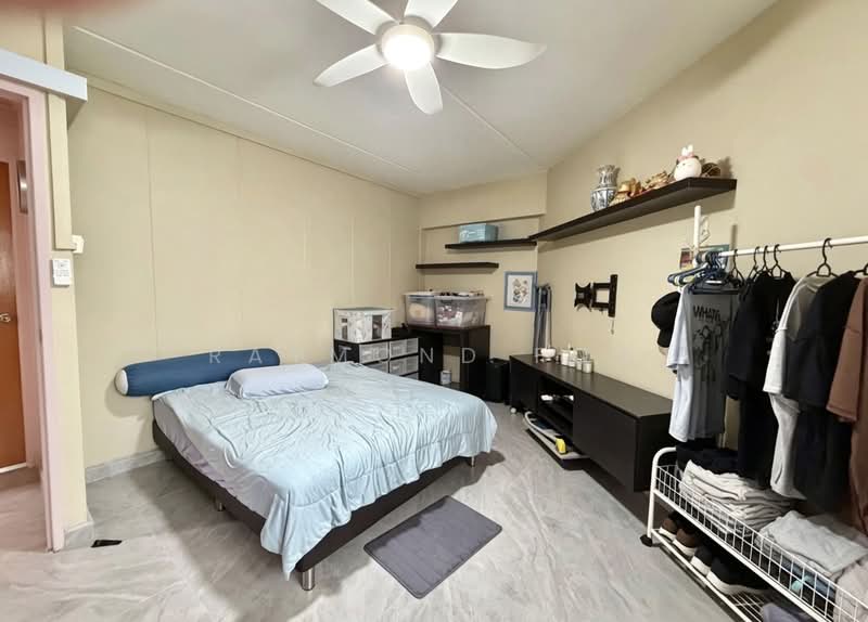 330 Yishun Ring Road, 330 Yishun Ring Road, 3 Bedrooms, 1,162 sqft, HDB Flat For Sale, by Raymond Foo, 500177111 - Bedroom - PropertyGuru.com.sg