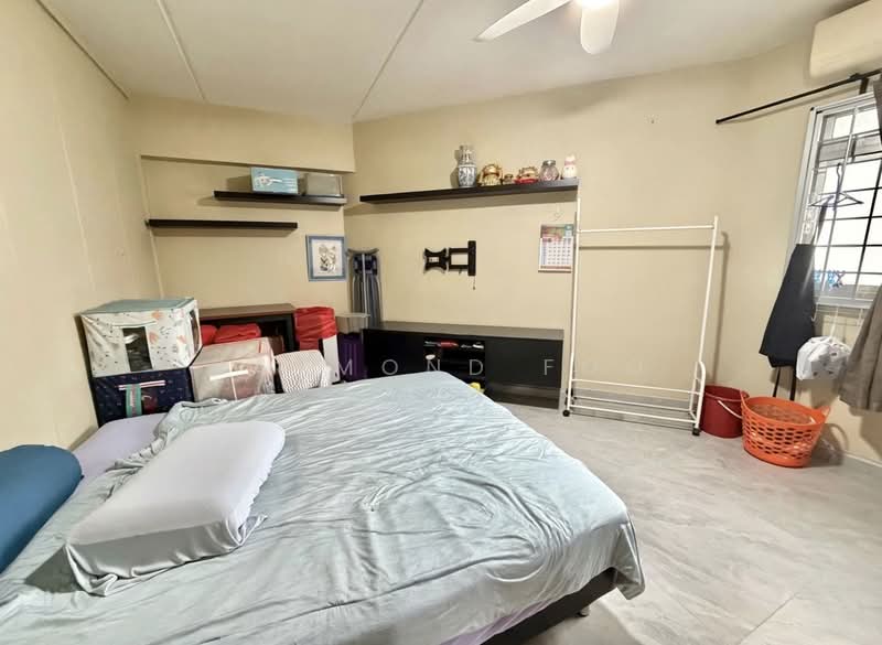 330 Yishun Ring Road, 330 Yishun Ring Road, 3 Bedrooms, 1,162 sqft, HDB Flat For Sale, by Raymond Foo, 500177111 - Bedroom - PropertyGuru.com.sg