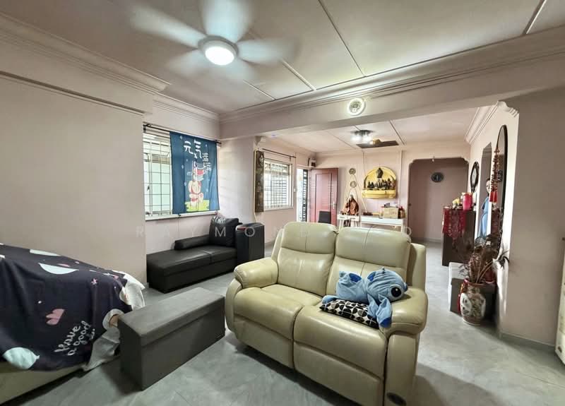 330 Yishun Ring Road, 330 Yishun Ring Road, 3 Bedrooms, 1,162 sqft, HDB Flat For Sale, by Raymond Foo, 500177111 - Living Room - PropertyGuru.com.sg