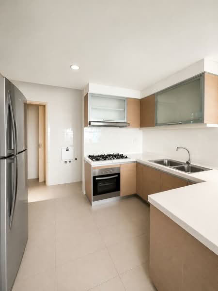 The Infiniti, 39A West Coast Park, 4 Bedrooms, 1,367 sqft, Condominium For Rent, by Lionel Mai, 500177116 - Kitchen - PropertyGuru.com.sg