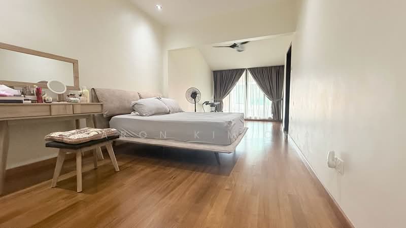 ⭐️⭐️LANDED7772@ Kovan Estate nicely renovated house, Kovan Road / Highland Road / Hillside / Sirat, 4 Bedrooms, 2,700 sqft, Terraced House For Sale, by Sharon Kim Chan, 500177132 - Bedroom - PropertyGuru.com.sg
