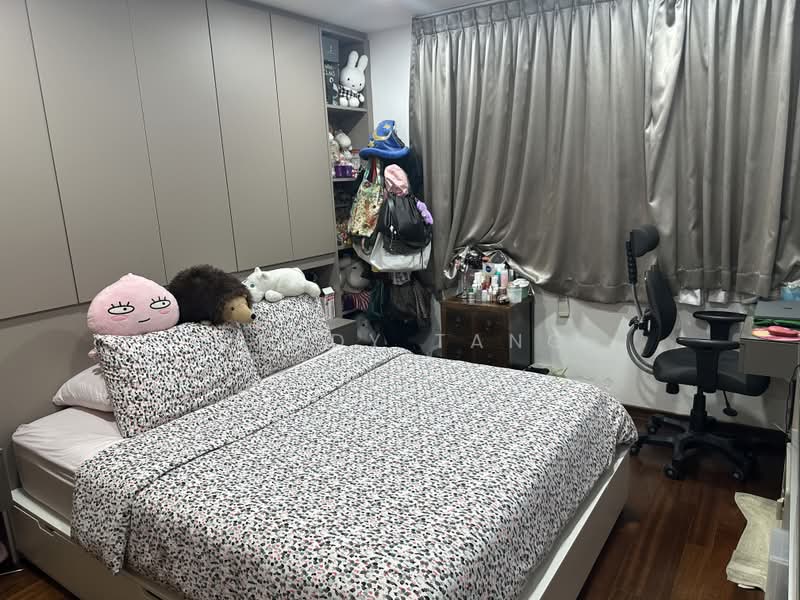 317 Serangoon Avenue 2, 317 Serangoon Avenue 2, 3 Bedrooms, 1,625 sqft, HDB Flat For Sale, by Wendy Tang, 500177164 - Bedroom - PropertyGuru.com.sg
