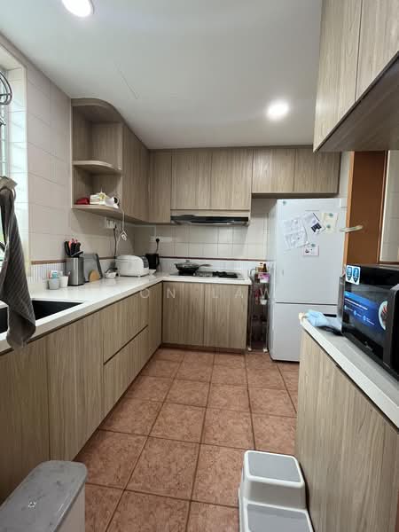 Guilin View, 26 Bukit Batok Street 52, 3 Bedrooms, 1,259 sqft, Condominium For Rent, by Jon Law, 500177211 - Kitchen - PropertyGuru.com.sg
