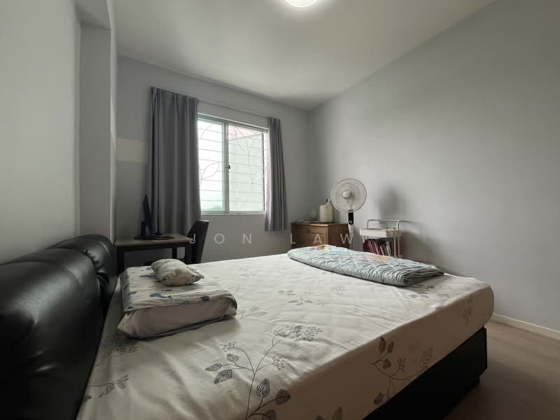 Guilin View, 26 Bukit Batok Street 52, 3 Bedrooms, 1,259 sqft, Condominium For Rent, by Jon Law, 500177211 - Bedroom - PropertyGuru.com.sg