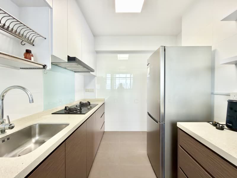 25A Saint George's Lane, 25A Saint George's Lane, 2 Bedrooms, 732 sqft, HDB Flat For Rent, by Ronald Chye, 500177214 - Kitchen - PropertyGuru.com.sg