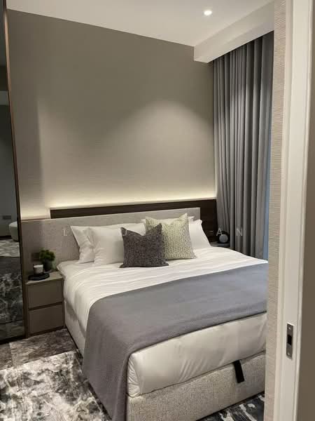 Scotts Square, 6 Scotts Road, 2 Bedrooms, 947 sqft, Condominium For Rent, by Lotus Guan, 500177215 - Bedroom - PropertyGuru.com.sg
