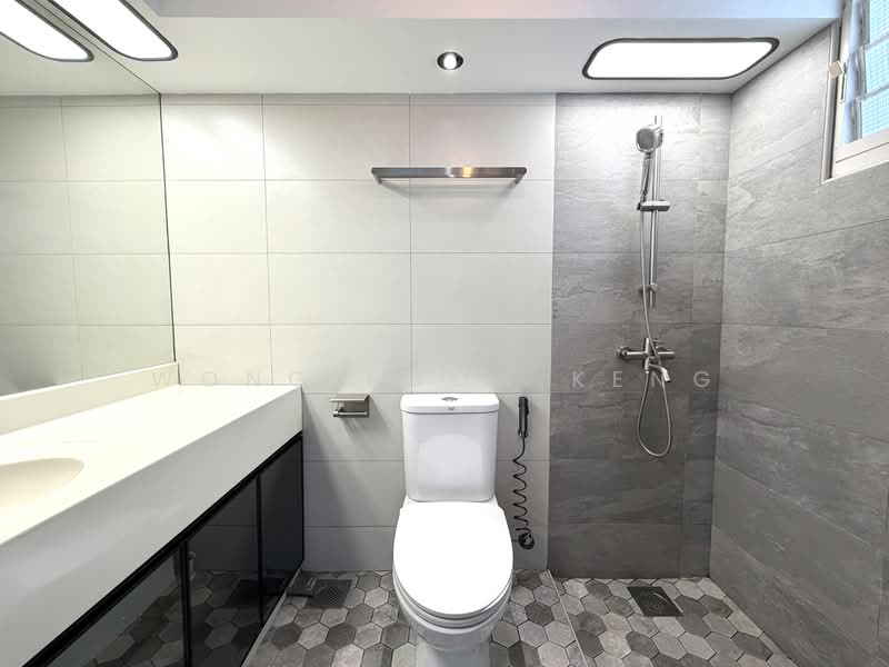 2B Upper Boon Keng Road, 2B Upper Boon Keng Road, 3 Bedrooms, 1,184 sqft, HDB Flat For Sale, by Wong Boon Keng, 500177220 - Bathroom - PropertyGuru.com.sg