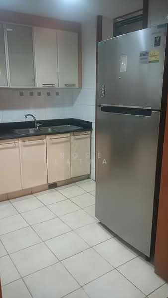 Lilydale, 550 Yishun Ave 6, 3 Bedrooms, 1,227 sqft, Condominium For Rent, by Rose Latha, 500177224 - Kitchen - PropertyGuru.com.sg