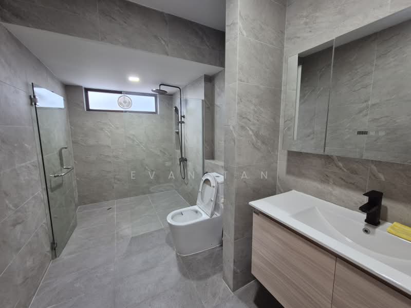 3 Storey 5 Room Terrace @ East Coast, , 5 Bedrooms, 3,940 sqft, Corner Terrace For Rent, by Evan Tan, 500177225 - Bathroom - PropertyGuru.com.sg