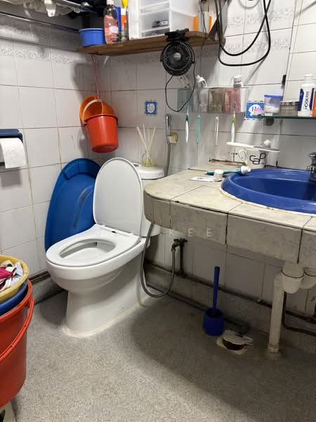 613 Elias Road, 613 Elias Road, 3 Bedrooms, 128 sqft, HDB Flat For Sale, by Jen Kee, 500177232 - Bathroom - PropertyGuru.com.sg