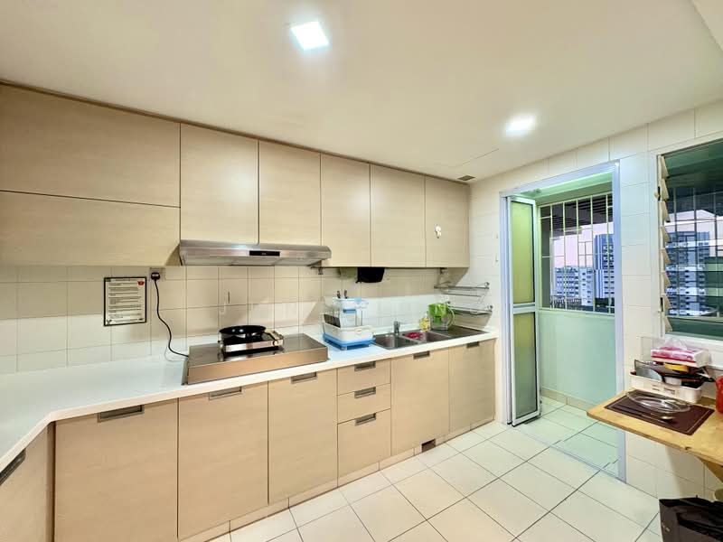 Nuovo, 25 Ang Mo Kio Avenue 9, Room Rental, 100 sqft, Condominium For Rent, by June Ling, 500177235 - Kitchen - PropertyGuru.com.sg