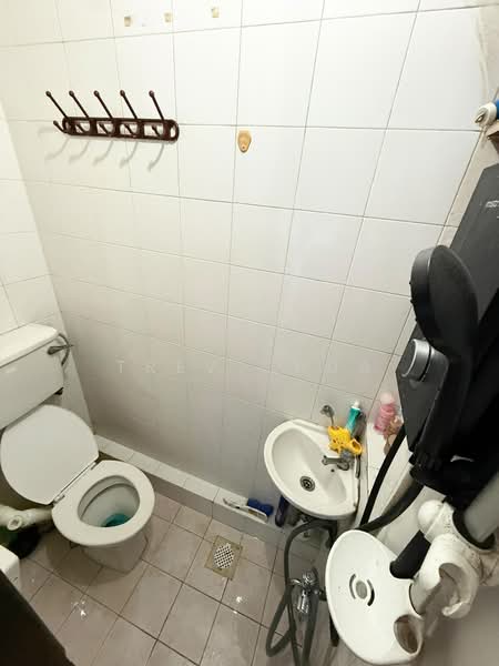 Balestier Regency, 4 Jalan Ampas, Room Rental, 200 sqft, Apartment For Rent, by Trev Chua, 500177243 - Bathroom - PropertyGuru.com.sg