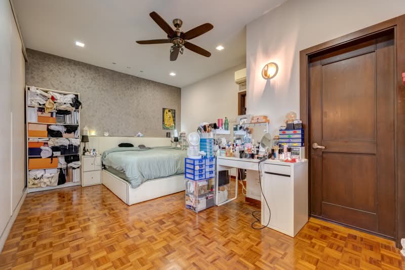 Village Tower, 35 Mount Sinai Rise, 3 Bedrooms, 1,808 sqft, Condominium For Sale, by Jeric Leong, 500177252 - Bedroom - PropertyGuru.com.sg