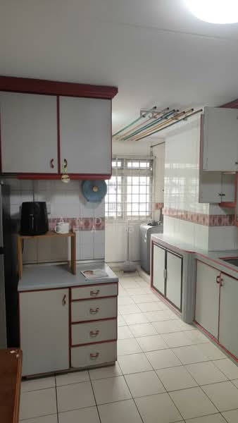 413 Choa Chu Kang Avenue 3, 413 Choa Chu Kang Avenue 3, 3 Bedrooms, 1,119 sqft, HDB Flat For Sale, by Andreas Chang Shin Ae, 500177259 - Kitchen - PropertyGuru.com.sg