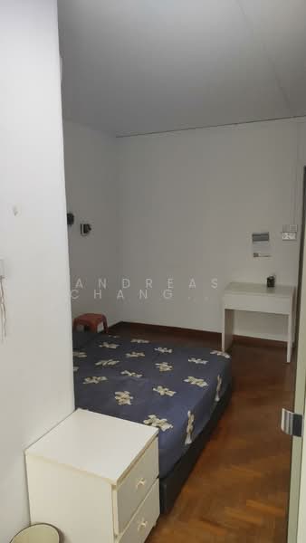 413 Choa Chu Kang Avenue 3, 413 Choa Chu Kang Avenue 3, 3 Bedrooms, 1,119 sqft, HDB Flat For Sale, by Andreas Chang Shin Ae, 500177259 - Bedroom - PropertyGuru.com.sg
