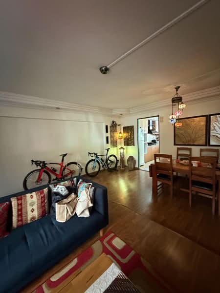 667 Hougang Avenue 4, 667 Hougang Avenue 4, 3 Bedrooms, 1,108 sqft, HDB Flat For Sale, by Ahmad Ibrahim, 500177262 - Living Room - PropertyGuru.com.sg