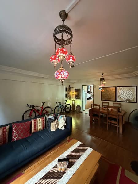 667 Hougang Avenue 4, 667 Hougang Avenue 4, 3 Bedrooms, 1,108 sqft, HDB Flat For Sale, by Ahmad Ibrahim, 500177262 - Living Room - PropertyGuru.com.sg