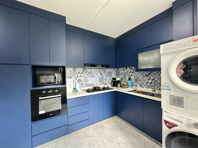 444 Jurong West Avenue 1, 444 Jurong West Avenue 1, 3 Bedrooms, 1,453 sqft, HDB Flat For Sale, by Siti Hasyimah Hassan, 500177263 - Kitchen - PropertyGuru.com.sg
