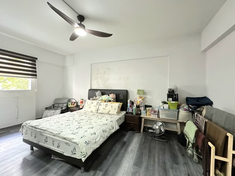 444 Jurong West Avenue 1, 444 Jurong West Avenue 1, 3 Bedrooms, 1,453 sqft, HDB Flat For Sale, by Siti Hasyimah Hassan, 500177263 - Bedroom - PropertyGuru.com.sg