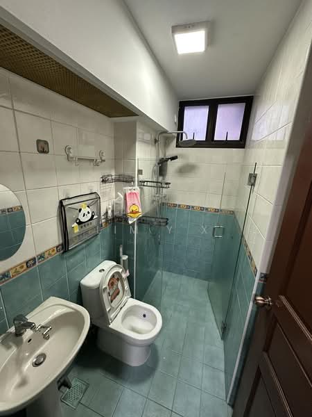 629 Senja Road, 629 Senja Road, 3 Bedrooms, 968 sqft, HDB Flat For Rent, by Lim Y X, 500177268 - Bathroom - PropertyGuru.com.sg