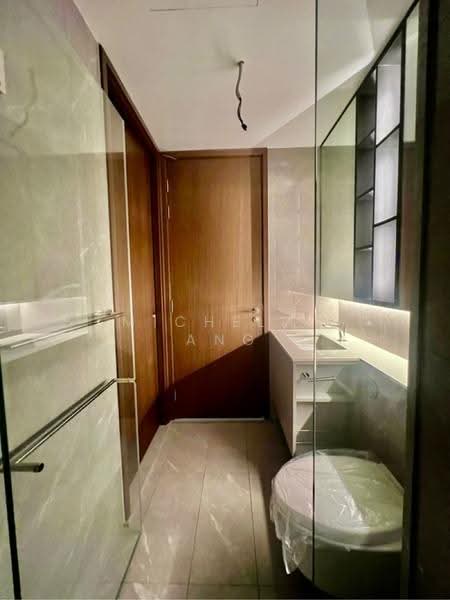 Grand Dunman, 10 Dunman Road, East Coast / Marine Parade, 2 Bedrooms, 775 sqft, Condominium For Sale, by Michelle Ang, 500177270 - Common bath - PropertyGuru.com.sg