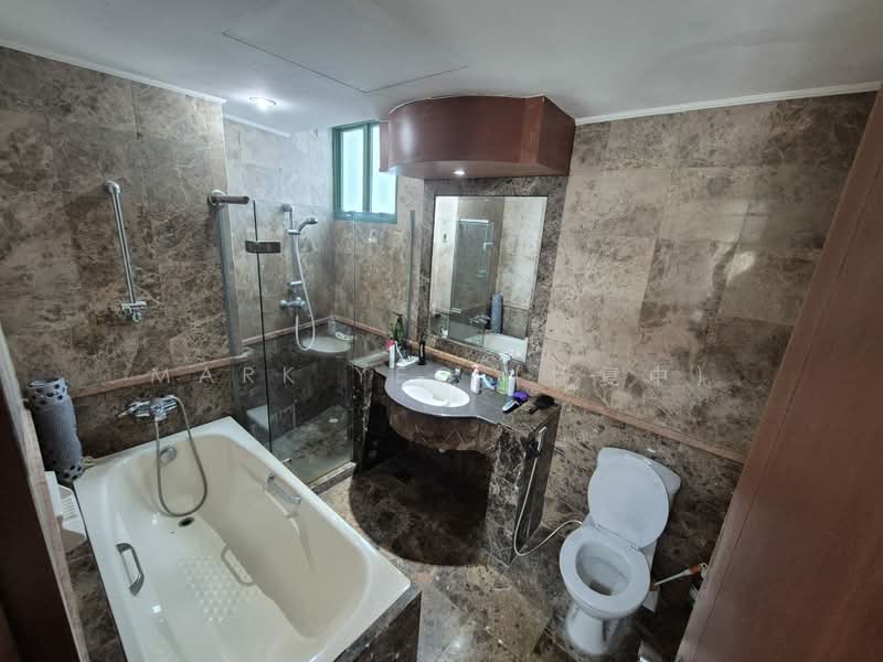Signature Park, 52A Toh Tuck Road, 2 Bedrooms, 1,055 sqft, Condominium For Sale, by Mark Yeo (杨复中), 500177277 - Bathroom - PropertyGuru.com.sg