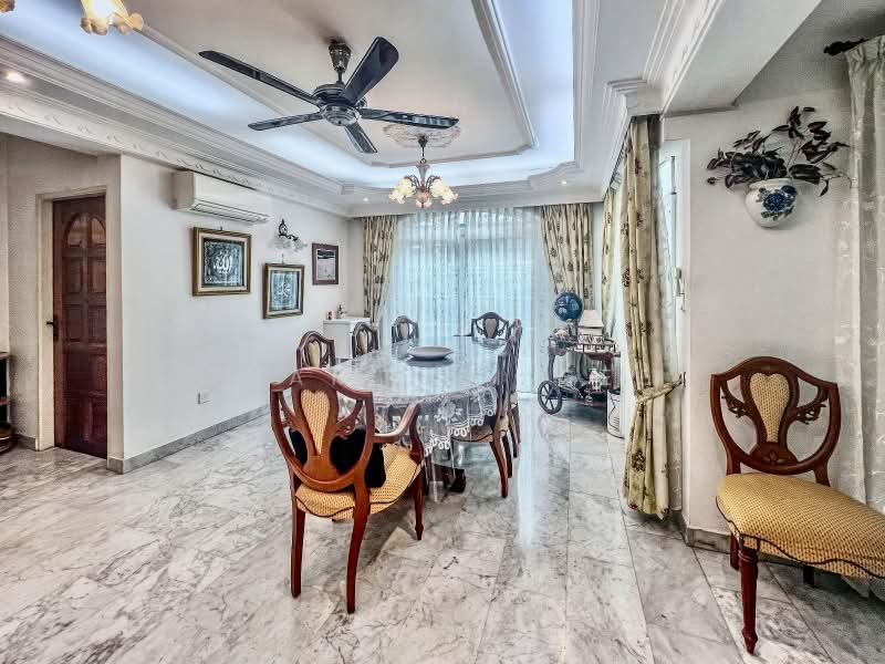 Yong Seng Estate, Jalan Senang, 6 Bedrooms, 3,500 sqft, Terraced House For Sale, by Tham Mei See, 500177285 - Dining Room - PropertyGuru.com.sg