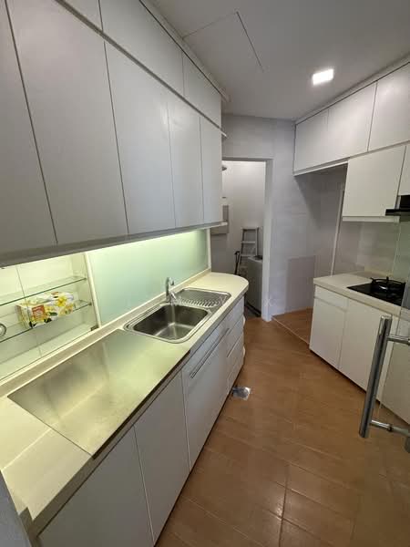 Eastpoint Green, 1 Simei Street 3, 2 Bedrooms, 904 sqft, Condominium For Rent, by Lim Y X, 500177292 - Kitchen - PropertyGuru.com.sg